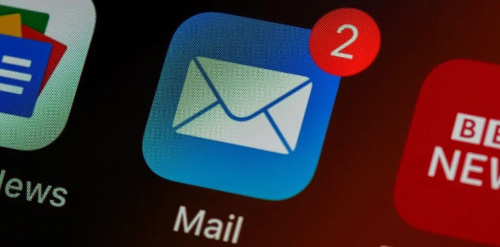 Email icon with notification